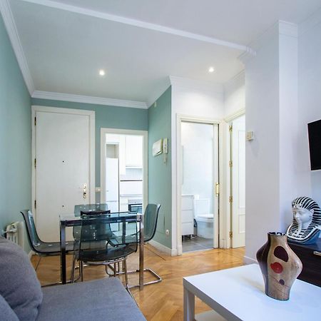 Apartamentos Dali Мадрид Экстерьер фото